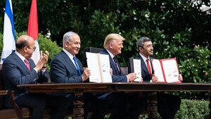 450px-President_Trump_and_The_First_Lady_Participate_in_an_Abraham_Accords_Signing_Ceremony_(50345630003)